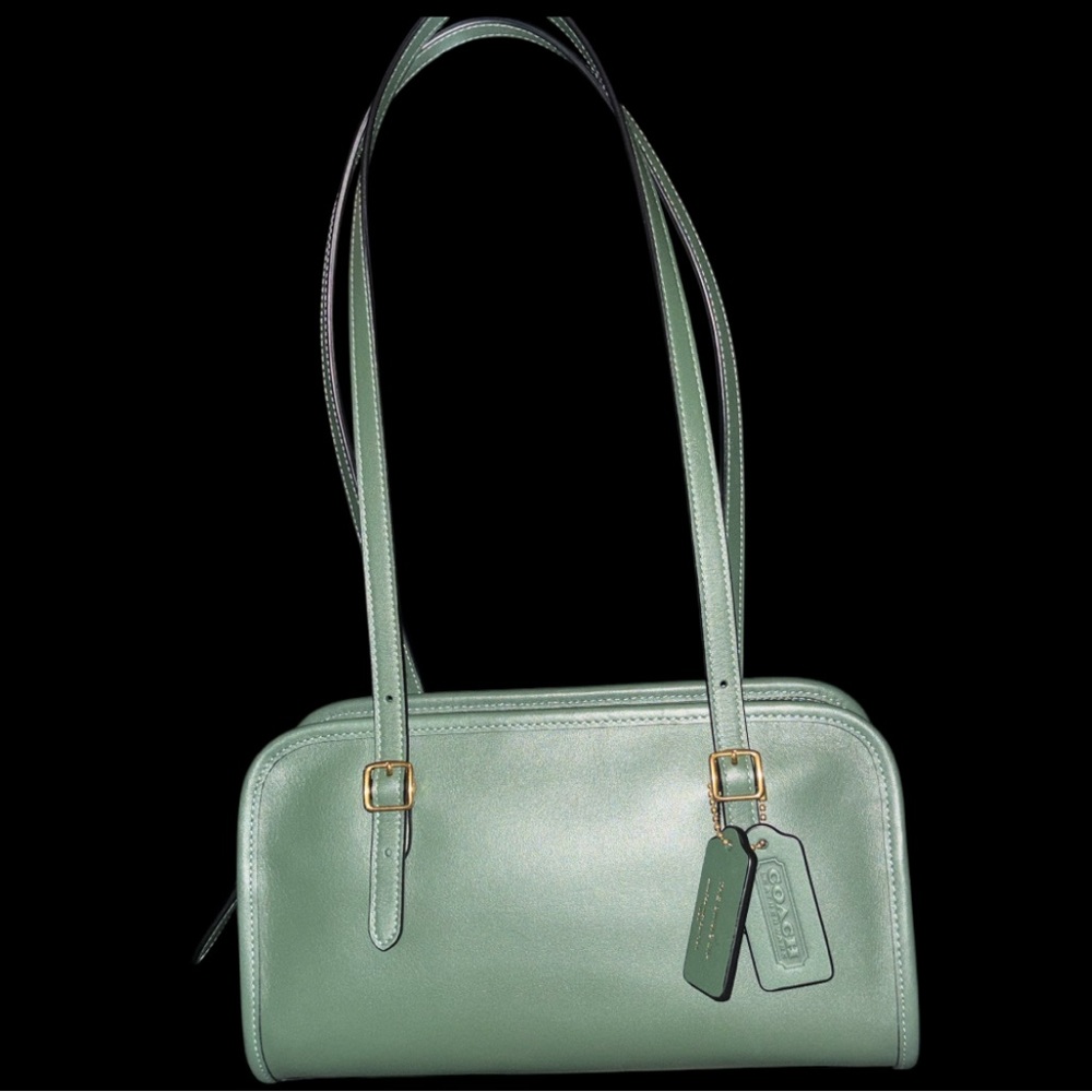 NWT- COACH: Swing Zip Bag in Hunter Green